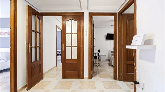 Rooms in Alcalá de Henares - photo 9