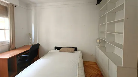 Rooms in Madrid Centro - photo 4