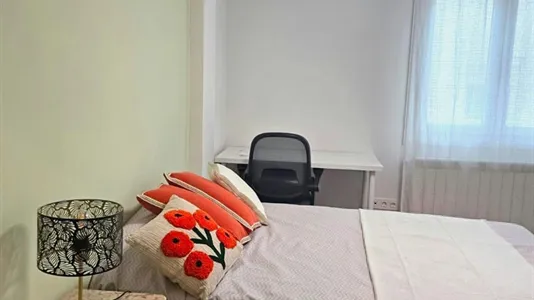 Rooms in Zaragoza - photo 1