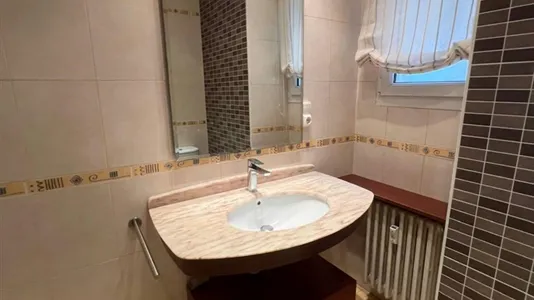 Rooms in Burgos - photo 8