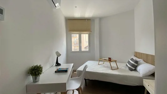 Rooms in Madrid Carabanchel - photo 2