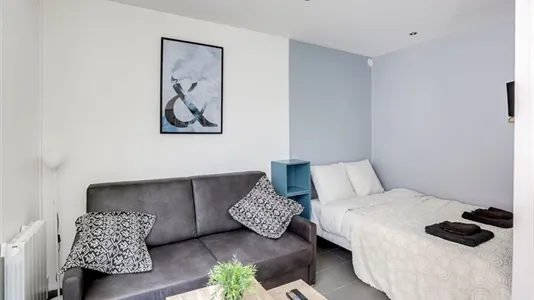 Apartments in Paris 14ème arrondissement - Montparnasse - photo 4