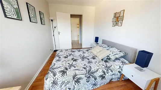 Rooms in Saint-Étienne - photo 4
