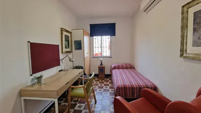 Room for rent in Los Bermejales, Andalucía