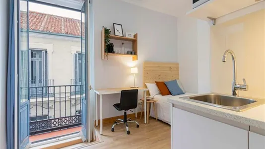 Rooms in Madrid Centro - photo 4