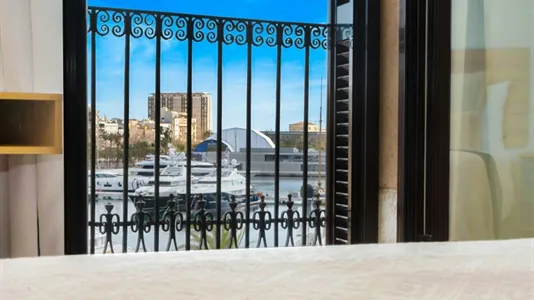 Rooms in Barcelona Ciutat Vella - photo 5