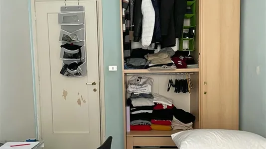 Rooms in Genoa - photo 2