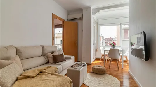 Rooms in Barcelona Eixample - photo 8