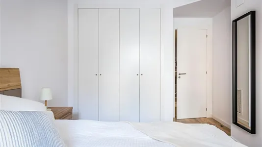 Rooms in Barcelona Sants-Montjuïc - photo 3