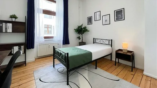 Rooms in Berlin Charlottenburg-Wilmersdorf - photo 1
