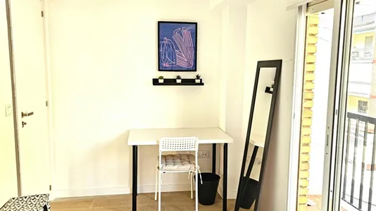 Rooms in Valencia Algirós - photo 8