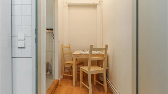 Rooms in Berlin Mitte - photo 8