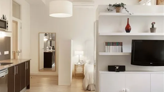 Apartments in Barcelona Ciutat Vella - photo 9