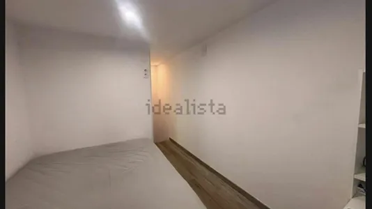 Houses in Badalona - photo 3