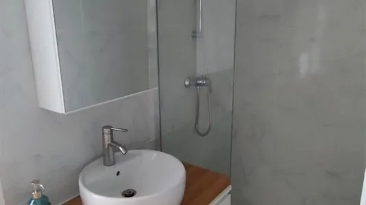 Rooms in Nîmes - photo 6