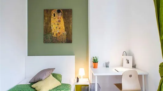 Rooms in Milano Zona 8 - Fiera, Gallaratese, Quarto Oggiaro - photo 3