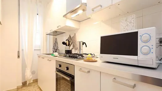 Rooms in Roma Municipio VIII – Appia Antica - photo 9