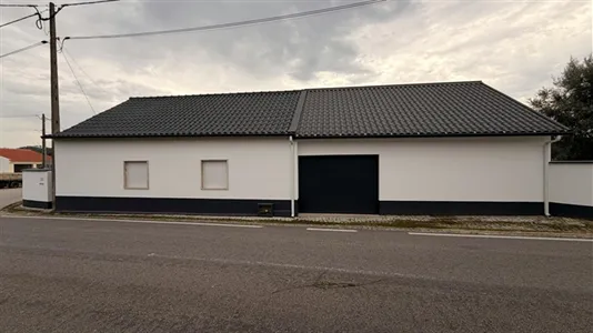 Houses in Ourém - photo 3