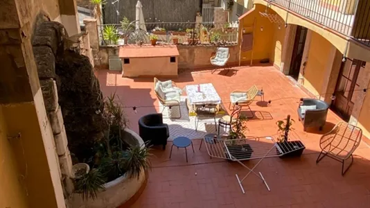 Rooms in Barcelona Ciutat Vella - photo 10