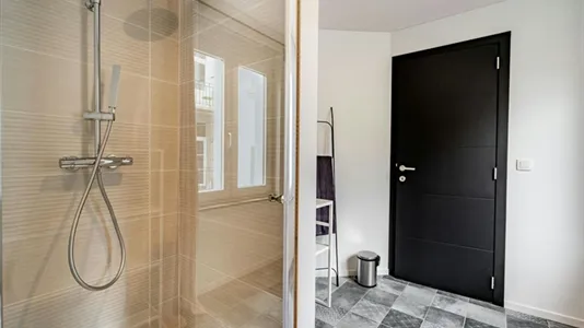 Rooms in Brussels Sint-Gillis - photo 4