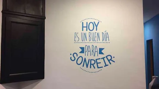 Rooms in Barcelona Ciutat Vella - photo 5