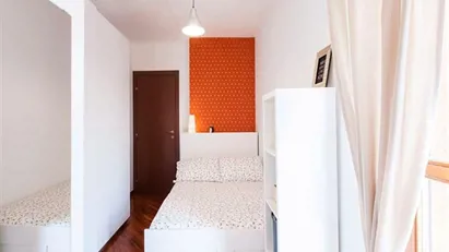 Room for rent in Milano Zona 9 - Porta Garibaldi, Niguarda, Milan