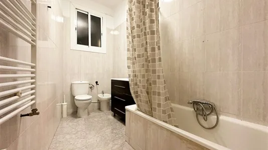 Rooms in Barcelona Ciutat Vella - photo 7