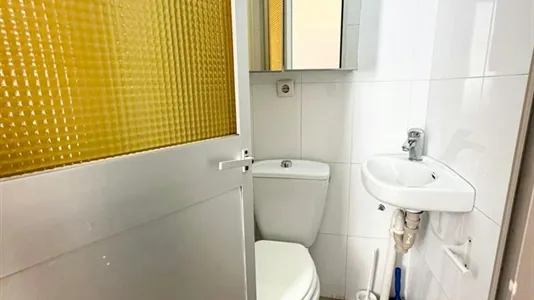 Rooms in Málaga - photo 10