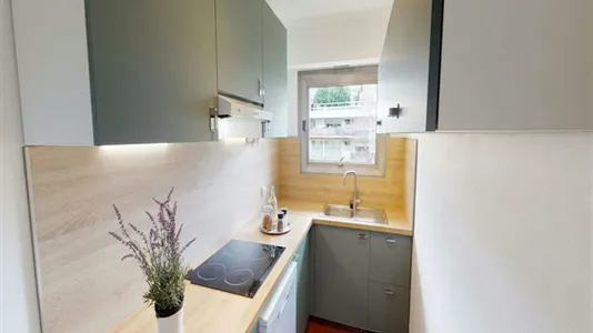 Rooms in Paris 19ème arrondissement - photo 10