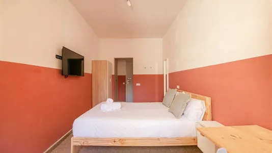 Rooms in Barcelona Gràcia - photo 6