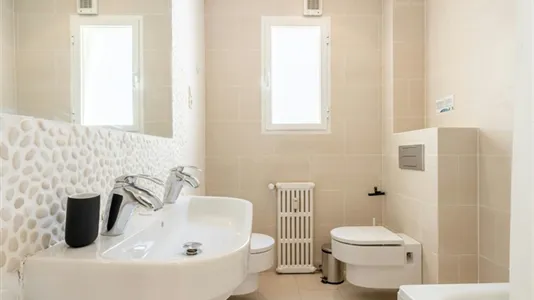 Rooms in Madrid Salamanca - photo 7