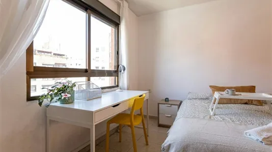 Rooms in Valencia Camins al Grau - photo 3