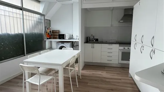 Rooms in Barcelona Eixample - photo 7