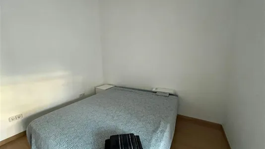 Rooms in Barcelona Eixample - photo 9