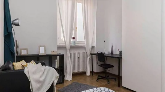 Rooms in Corsico - photo 1