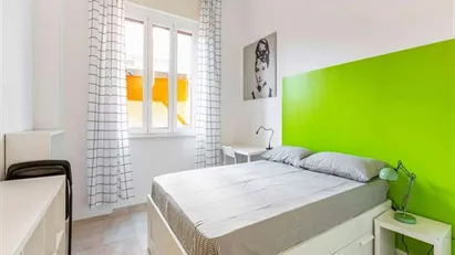 Room for rent in Milano Zona 6 - Barona, Lorenteggio, Milan