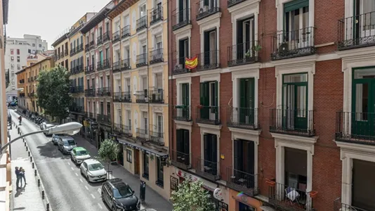 Rooms in Madrid Centro - photo 7