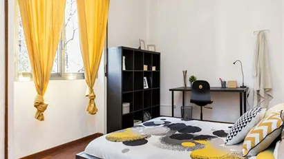 Room for rent in Milano Zona 6 - Barona, Lorenteggio, Milan