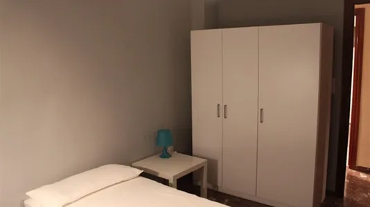 Rooms in Zaragoza - photo 6