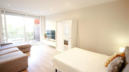 Rooms in Barcelona Eixample - photo 6