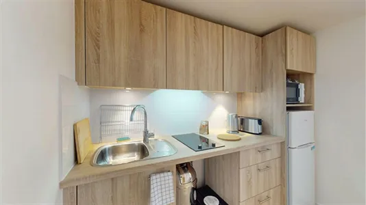 Rooms in Nanterre - photo 3