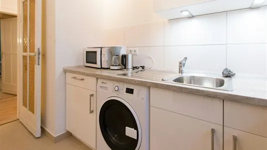 Rooms in Berlin Friedrichshain-Kreuzberg - photo 9