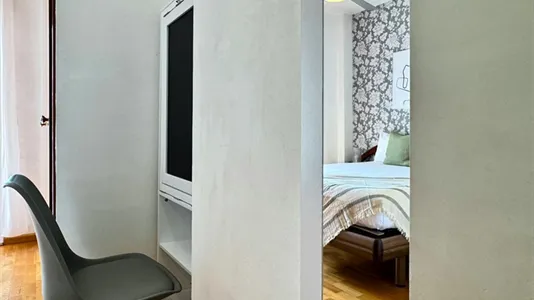 Rooms in Barcelona Eixample - photo 10