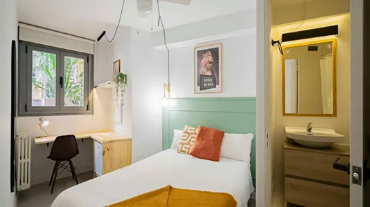 Rooms in Madrid Centro - photo 2