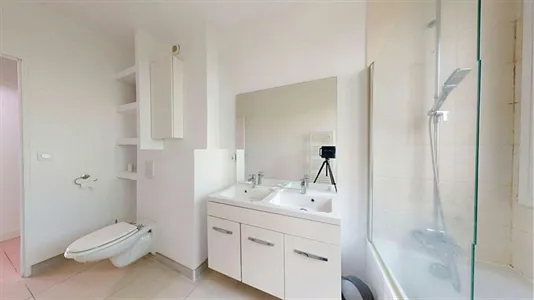 Rooms in Lyon - photo 10