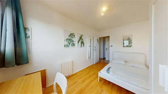 Rooms in Lyon - photo 2