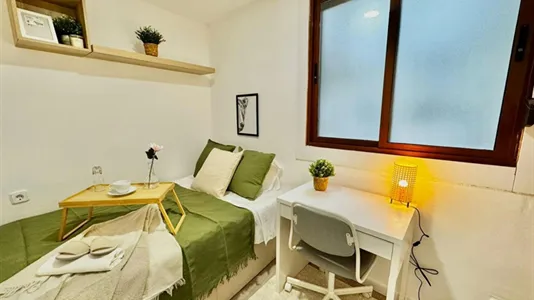 Rooms in Madrid Centro - photo 2