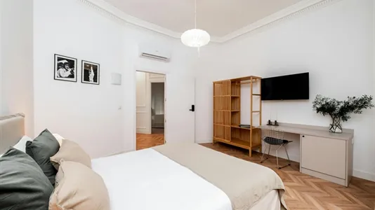 Rooms in Madrid Centro - photo 4