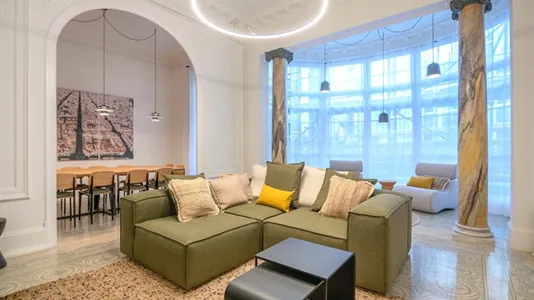 Apartments in Barcelona Eixample - photo 4