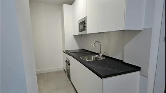 Rooms in Madrid Salamanca - photo 8